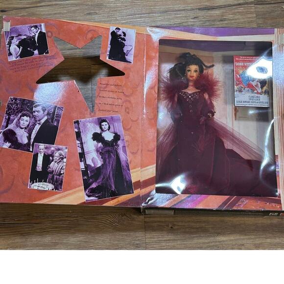 Nib-Barbieš„VINTAGE~1994š„Timeless Treasures Hollywood Legends Collection - Picture 6 of 10